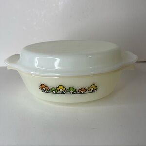 FIRE KING 1 1/2 QUART Bowl With Lid Summer field Pattern Bowl Anchor Hocking
